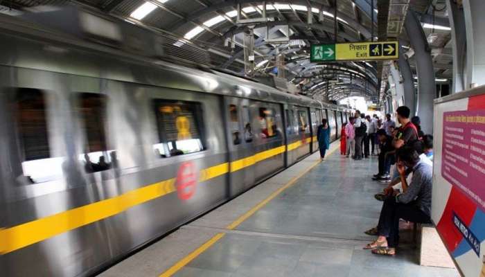 ஊரடங்கு முடிந்தாலும் முக கவசம், ஆரோக்யா சேது செயலி மெட்ரோவில் கட்டாயம்! ஊரடங்கு முடிந்தாலும் முக கவசம், ஆரோக்யா சேது செயலி மெட்ரோவில் கட்டாயம்!