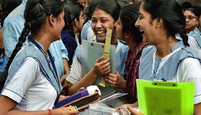 CBSE Exams 2020: மீதமுள்ள 10, 12 வது தேர்வுகள் எப்போது நடைபெறும்? கல்வி அமைச்சர் விளக்கம்