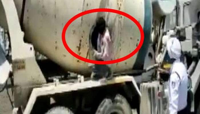சிமெண்ட் கலவை வாகனத்தில் வந்த 18 பேர்: இந்தூர் போலீசாரிடம் பிடிபட்டனர் சிமெண்ட் கலவை வாகனத்தில் வந்த 18 பேர்: இந்தூர் போலீசாரிடம் பிடிபட்டனர்