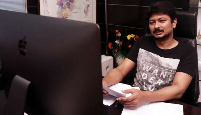 TASMAC கடைகளை திறக்கும் அதிமுக அரசுக்கு எதிராக முழக்கமிட வேண்டும்... TASMAC கடைகளை திறக்கும் அதிமுக அரசுக்கு எதிராக முழக்கமிட வேண்டும்...