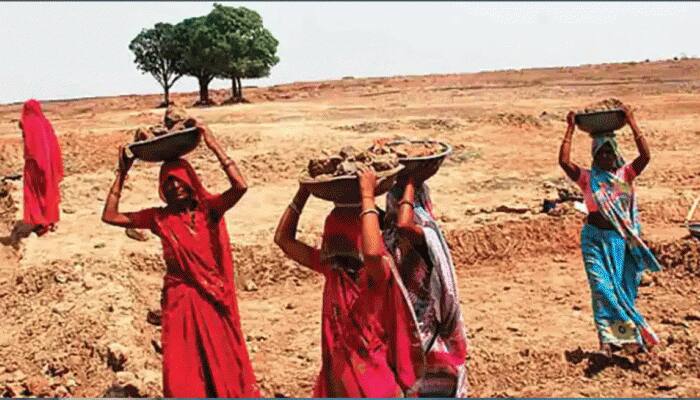 MGNREGA இன் கீழ் கூடுதலாக ரூ .40,000 கோடி நிதி ஒதுக்கீடு: நிர்மலா சீதாராமன்