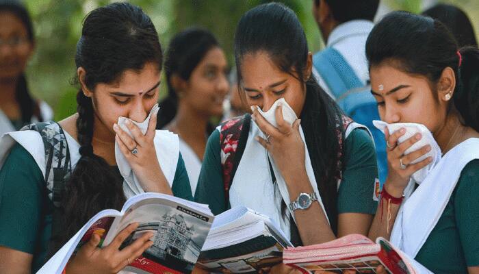 ஜூலை மாதம் முதல் 30 சதவிகித மாணவர்களுடன் பள்ளிகள் மீண்டும் திறக்கப்படும் ஜூலை மாதம் முதல் 30 சதவிகித மாணவர்களுடன் பள்ளிகள் மீண்டும் திறக்கப்படும்