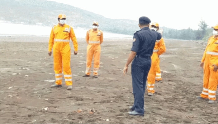 Cyclone Nisarga: மகாராஷ்டிராவில் 15 NDRF அணிகள் நிறுத்தப்பட்டுள்ளன