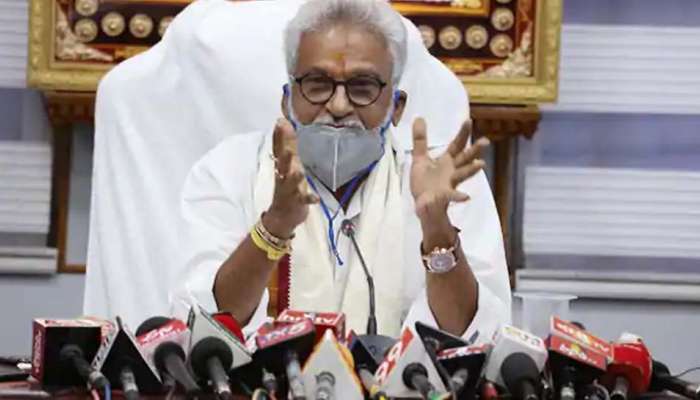 ஏழுமலையானை தரிசிக்க பக்தர்களுக்கு கட்டுப்பாடுகளை வெளியிட்ட தேவஸ்தானம்... ஏழுமலையானை தரிசிக்க பக்தர்களுக்கு கட்டுப்பாடுகளை வெளியிட்ட தேவஸ்தானம்...