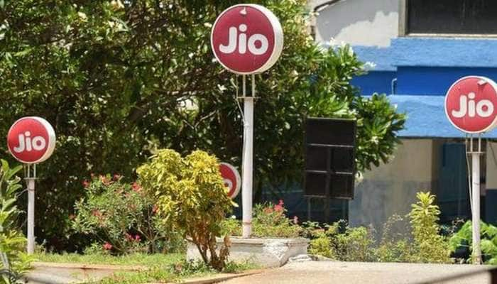 JIO பயனாளர்களுக்கு நற்செய்தி... இனி 1 வருடத்திற்கு டிஸ்னி+ஹாட்ஸ்டார் VIP இலவசம்!!