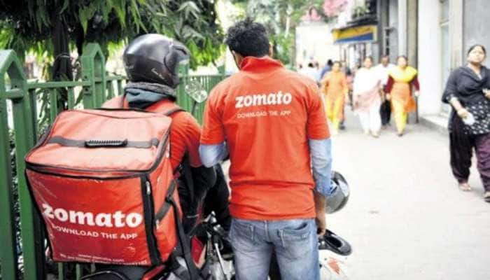 லடாக் விவகாரத்தில் வலுக்கும் போராட்டம்; Zomato சீருடையை கிழித்தெறியும் ஊழியர்கள்... title=