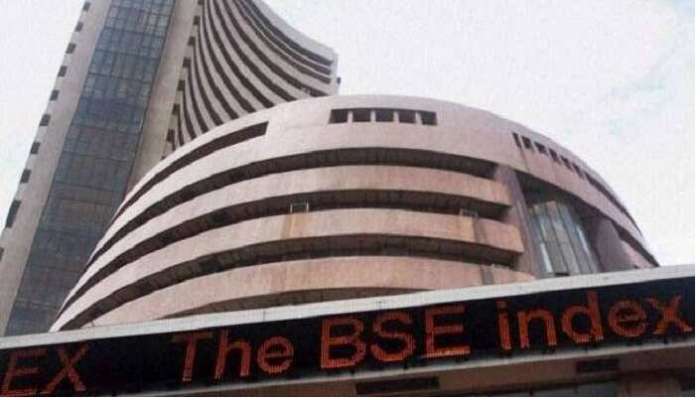 இந்திய பங்குச் சந்தைகளில் ஏற்றம்! 300 புள்ளிகள் ஏறிய Sensex!! இந்திய பங்குச் சந்தைகளில் ஏற்றம்! 300 புள்ளிகள் ஏறிய Sensex!!
