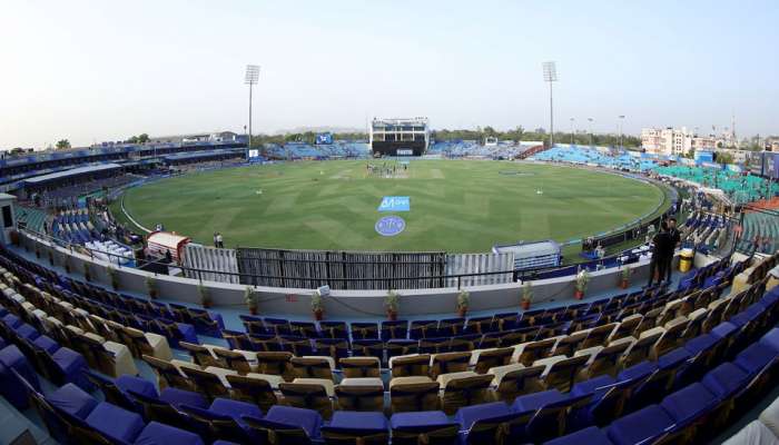 கொரோனா அச்சத்திற்கு மத்தியில் 10 மாற்றங்களுடன், முதல் சர்வதேச கிரிக்கெட் போட்டி நாளை நடைபெறும் கொரோனா அச்சத்திற்கு மத்தியில் 10 மாற்றங்களுடன், முதல் சர்வதேச கிரிக்கெட் போட்டி நாளை நடைபெறும்