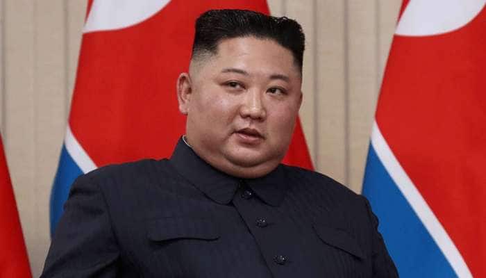 &quot;திரும்ப வந்துட்டேன்னு சொல்லு...&quot; தாத்தா நினைவேந்தலில் தலை காட்டினார் Kim Jong un
