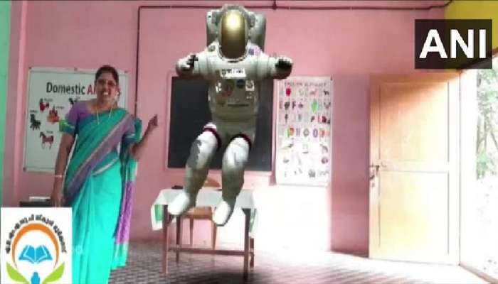 கிண்டர் கார்டன் ஆன்லைன் வகுப்பில் கர்ஜிக்கும் புலிகள்… அசத்தும் கேரள ஆசிரியர்..!! கிண்டர் கார்டன் ஆன்லைன் வகுப்பில் கர்ஜிக்கும் புலிகள்… அசத்தும் கேரள ஆசிரியர்..!!