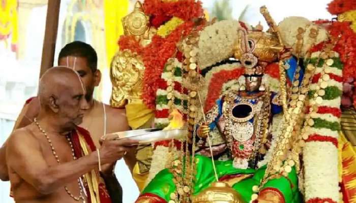 திருப்பதி ஏழுமலையான் கோயில் முன்னாள் தலைமை பூசாரி கொரோனாவால் மரணம்