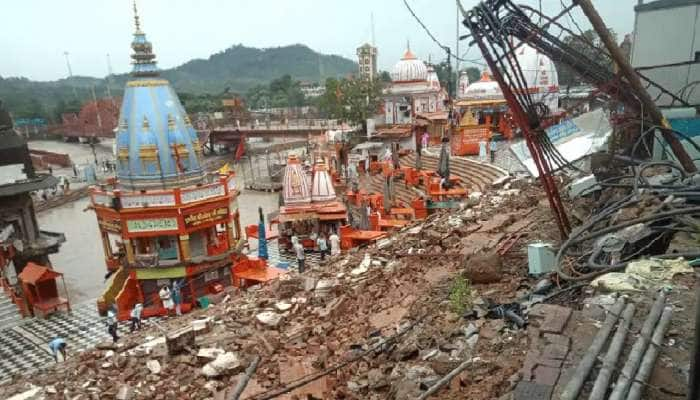 ஹரித்வாரில் பெரு மழை: மின்னல் தாக்கியதால் சேதமடைந்தது ஹர் கி பௌரி!!  title=