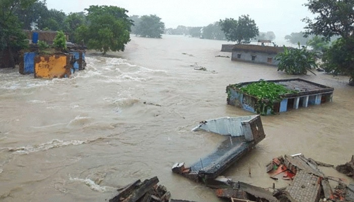 பீகார் வெள்ளம்: 1000 க்கும் மேற்பட்ட கிராமங்கள் மூழ்கின; சுமார் 40 லட்சம் பேர் பாதிப்பு