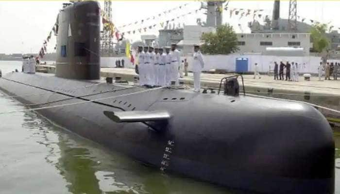 கராச்சியில் சீன போர்க்கப்பல்களுடன் பாகிஸ்தானின் submarine நிறுத்தப்பட்டது ஏன்?