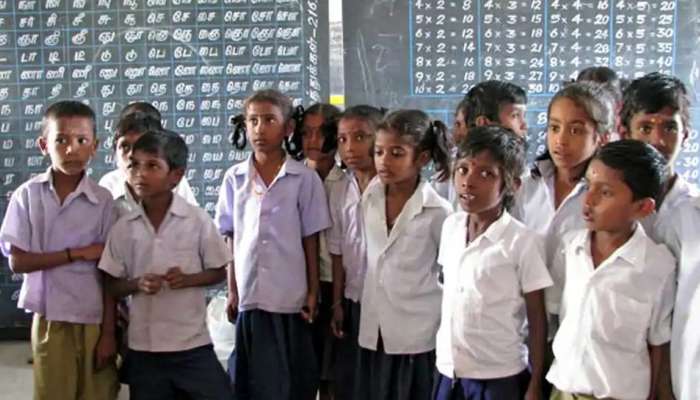 பள்ளிகள் திறக்கும் வரை மாணவர்களுக்கு அரிசி, பருப்பு உள்ளிட்ட உலர் உணவுப் பொருட்கள் வழங்கப்படும் பள்ளிகள் திறக்கும் வரை மாணவர்களுக்கு அரிசி, பருப்பு உள்ளிட்ட உலர் உணவுப் பொருட்கள் வழங்கப்படும்