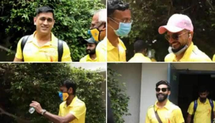 IPL 2020: தல தோனியுடன் UAE-க்கு புறப்பட்டது CSK டீம்!!  title=