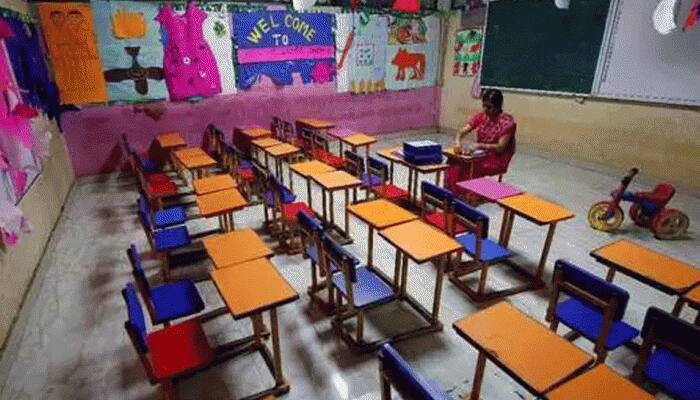 School Reopen: விதிகள் வந்துவிட்டன! பள்ளி திறப்படுமா? இல்லையா? மாநிலத்தின் திட்டம் என்ன? School Reopen: விதிகள் வந்துவிட்டன! பள்ளி திறப்படுமா? இல்லையா? மாநிலத்தின் திட்டம் என்ன?