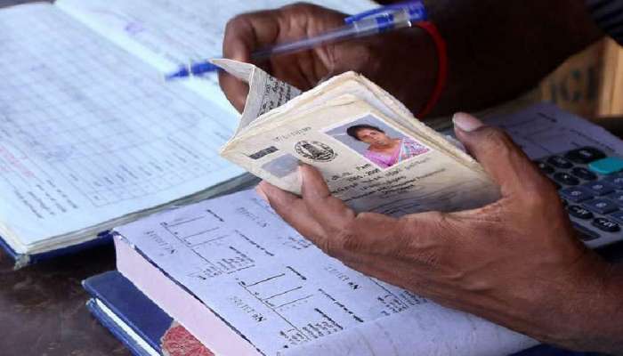 ரேஷன் கார்டில் தவறான தகவல்கள் இருந்தால் சிறை தண்டனை விதிக்கப்படலாம்.. எச்சரிக்கை..!! ரேஷன் கார்டில் தவறான தகவல்கள் இருந்தால் சிறை தண்டனை விதிக்கப்படலாம்.. எச்சரிக்கை..!!