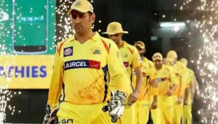 IPL 2020: MI vs CSK match வெற்றியின் மூலம் சதமடித்த தல தோனி!! title=