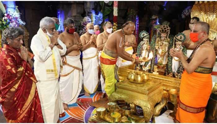 In pics:திருப்பதி ஏழுமலையான் கோவிலில் பிரம்மோத்சவ விழா திருமஞ்சனம்