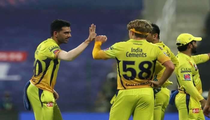 IPL 2020 Match 7: சென்னை சூப்பர் கிங்ஸ் Vs டெல்லி கேபிடல்ஸ் களப் புகைப்படங்கள்