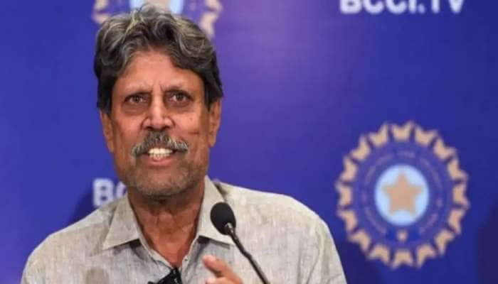 முன்னாள் கிரிக்கெட் கேப்டன் Kapil Dev-க்கு heart attack: மருத்துவமனையில் அனுமதி!! title=