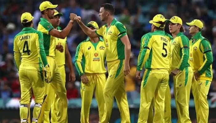 Australia vs India, 1st ODI: தடுமாறும் இந்தியா; வெற்றி ஆஸ்திரேலியா பக்கம்