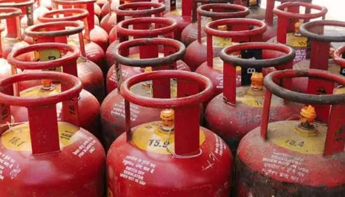 LPG Cylinder Price: ரூ .100 க்கும் குறைவாக கிடைக்கும் கேஸ் சிலிண்டர், எப்படி?