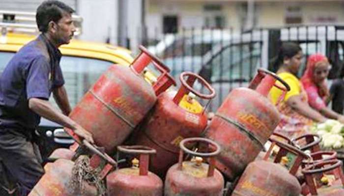 LPG Gas Cylinder Offer: விலையுயர்ந்த சிலிண்டர் குறித்து இனி நோ டென்ஷன்!