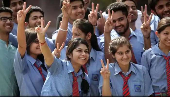 CBSE பொது தேர்வுகள் குறித்து மத்திய கல்வி அமைச்சர் வெளியிட்ட முக்கிய தகவல்..!! title=