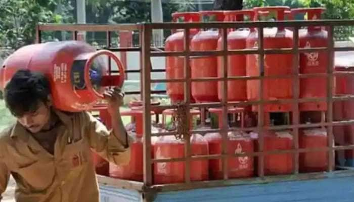 ஒரே ஒரு missed call மூலம் இனி LPG Gas Cylinder-ஐ புக் செய்யலாம்: புதிய வசதி அறிமுகம் title=