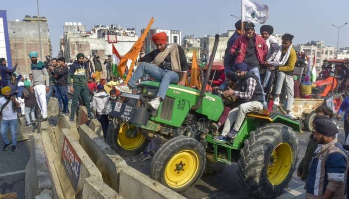 விவேகத்தை இழந்துவிட்டார்களா விவசாயிகள்? எல்லை மீறிய தில்லி விவசாயிகள் போராட்டம்!! title=