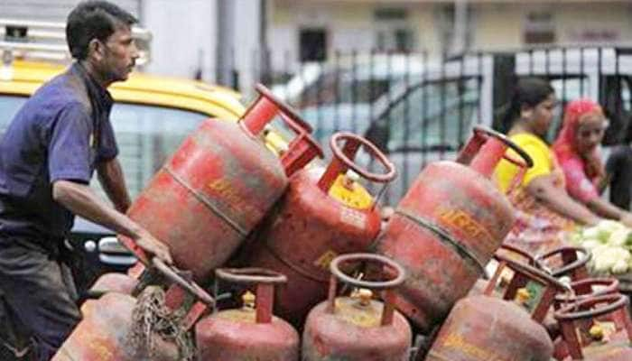 LPG Booking Latest: இலவச LPG சிலிண்டர் வாங்குவது எப்படி? title=