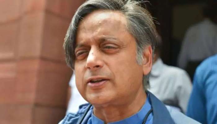 டிராக்டர் பேரணி வன்முறை: Shashi Tharoor, 6 மூத்த பத்திரிக்கையாளர்கள் மீது வழக்கு பதிவு
