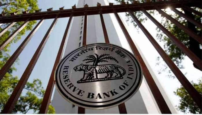 ’ஊடகங்களிடம் இருந்து விலகியே இருங்க’ .. RBI தனது அதிகாரிகளுக்கு சுற்றறிக்கை..!!!