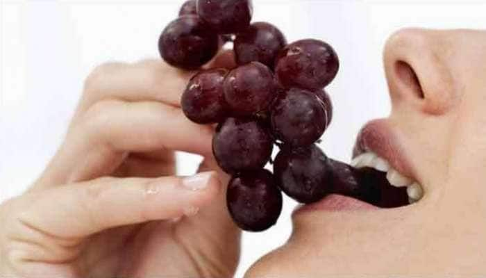 Health News: திராட்சை உண்பதால் புற்றுநோயைத் தவிர்க்கலாம் தெரியுமா?