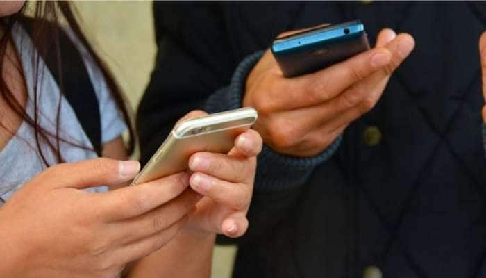5G Smartphones: இந்தியாவில் கிடைக்கும் மலிவான 5G ஃபோன்களின் முழு விவரம் இதோ