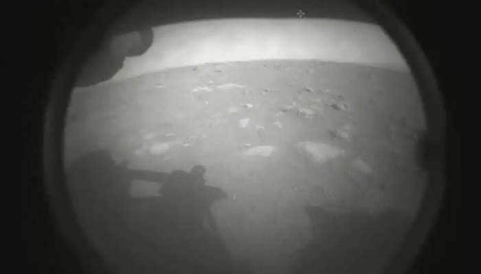 செவ்வாய் கிரகத்தில் தரையிறங்கிய NASA-வின் Persevarance அனுப்பிய படங்களால் உற்சாகத்தில் உலகம்