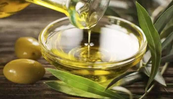 குழந்தைகளுக்கு மிகவும் நன்மை தரும் Olive Oil, இந்த வழியில் பயன்படுத்தவும் title=