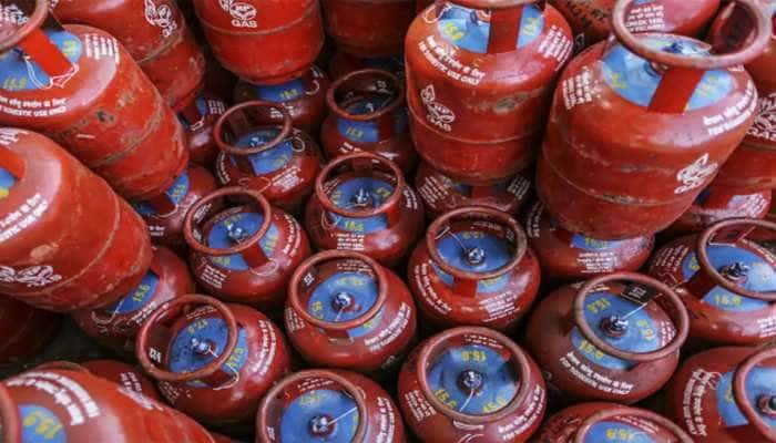 LPG சிலிண்டரில் 300 ரூபாய் சேமிக்க சிறந்த வாய்ப்பு, விரைவாக இதை செய்யுங்கள்