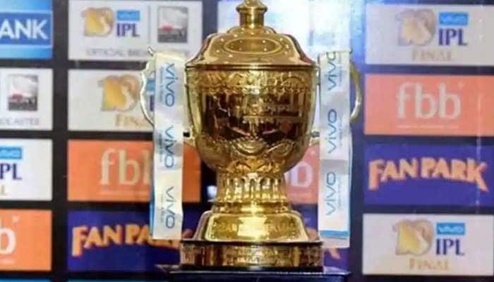 IPL 2021: மும்பை வாங்க்டே ஸ்டேடியத்தில் எட்டு பேருக்கு COVID-19 பாதிப்பு title=