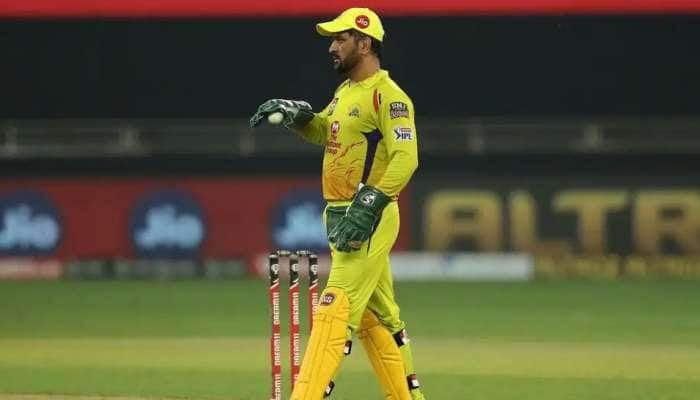 CSK Captain MS Dhoni 12 லட்ச ரூபாய் அபராதம் செலுத்தும் காரணம் என்ன தெரியுமா?