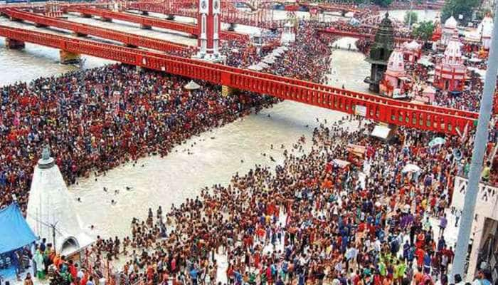 Kumbh Mela 2021: நிஜாமுதின் தப்லிகி மஜாத் மத கூட்டத்தை நினைவுபடுத்தும் ஹரித்வார் கும்பமேளா title=