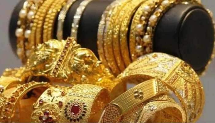 Today&#039;s Gold Rate: தங்கத்தின் விலையில் சரிவு, மேலும் விலை குறையுமா...