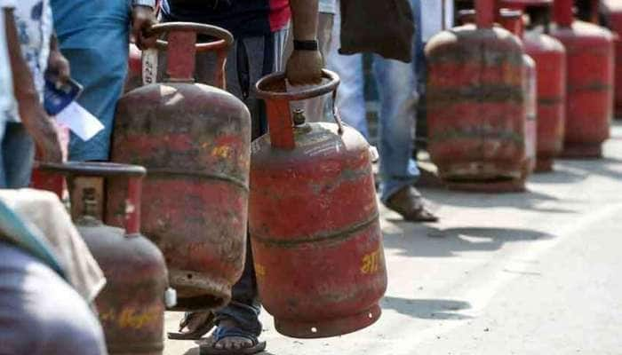 LPG சிலிண்டர் முன்பதிவு விதிகளில் பெரிய மாற்றம்! எந்த நிறுவனத்திலும் சிலிண்டரை புக் செய்யலாம் title=