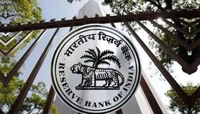 RBI Monetary Policy: விகிதங்களில் இல்லை மாற்றம், வீடு, வாகன கடன் வாங்கியவர்களுக்கு ஏமாற்றம்  