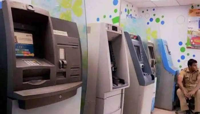 ATM Machine: பணம் எடுக்க மட்டுமல்ல, பல்வேறு சேவைகளையும் வழங்கும் கற்பகவிருட்சம்  title=