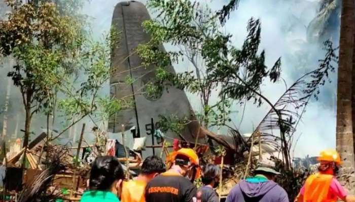 Philippine military plane crash: விமான விபத்தில் 47 பேர் பலி, 49 பேர் காயம்