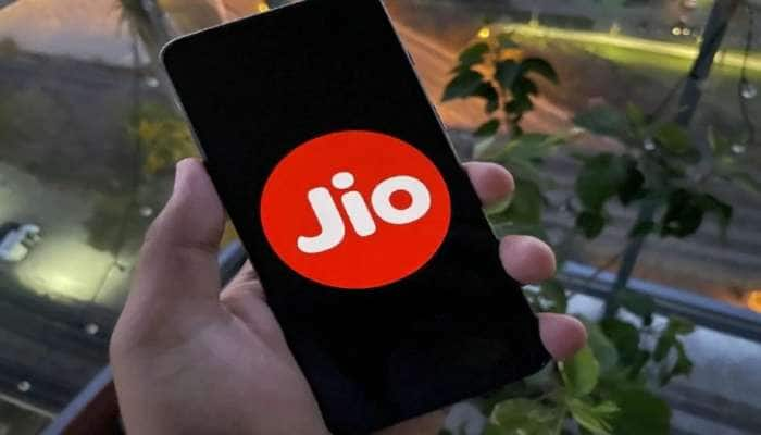 Jio-வின் அசத்தும் ரீசார்ஜ்: ஒரு நாளைக்கு ரூ.3, ரூ.6, ரூ.7, ரூ.8-க்கு திட்டங்கள் 