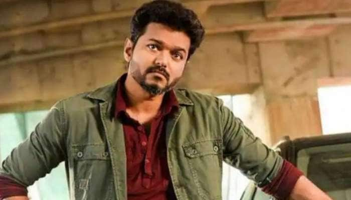 #வரிகட்டுங்க_விஜய்:  நடிகர் விஜய்யை வரி கட்ட சொல்லி ட்விட்டரில் ட்ரெண்டிங்